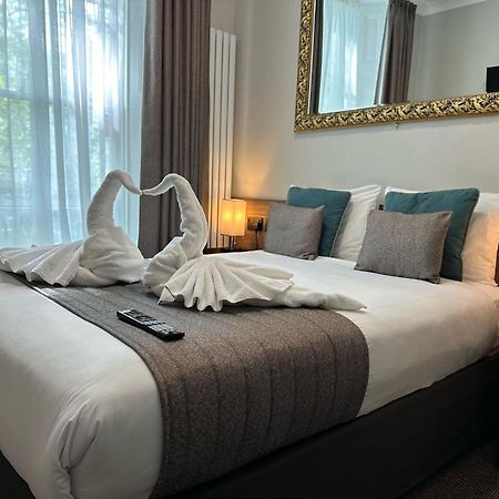 Tudor Court Hotel Лондон Екстер'єр фото