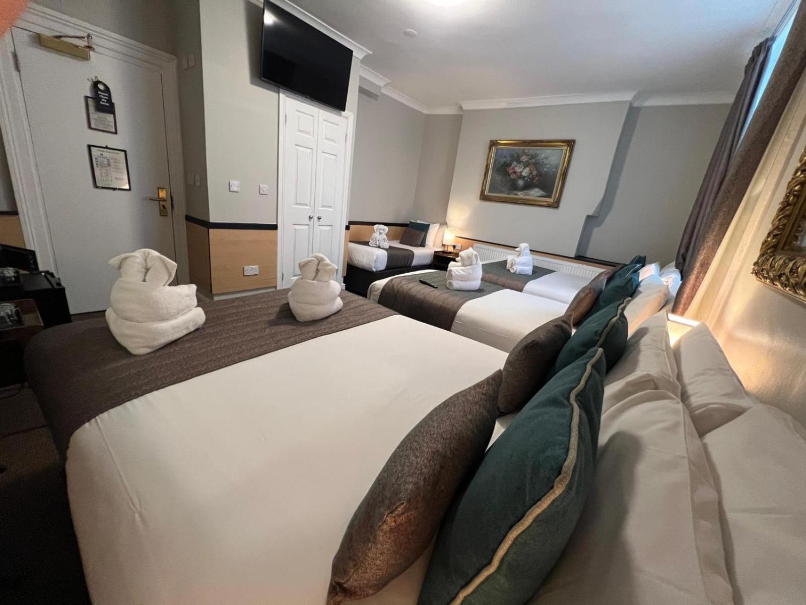 Tudor Court Hotel Лондон Екстер'єр фото