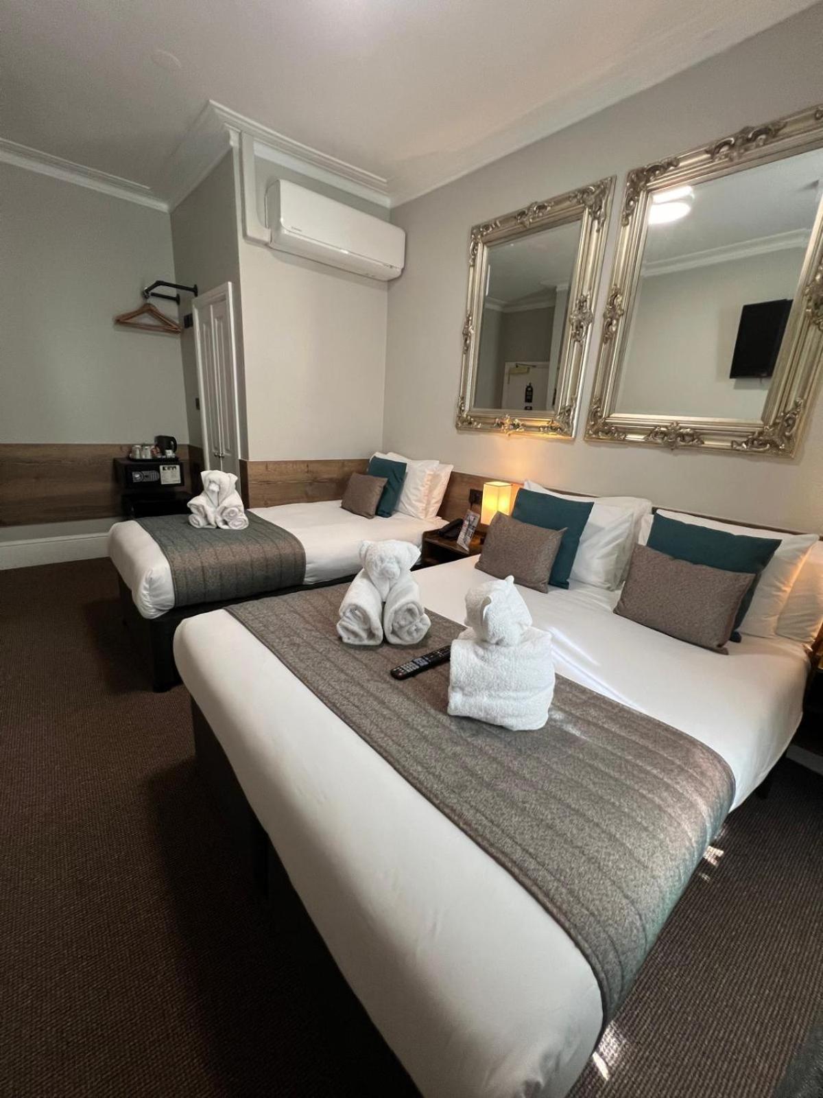 Tudor Court Hotel Лондон Екстер'єр фото